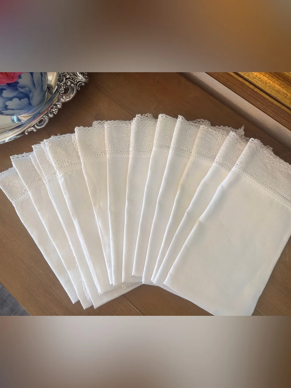 Set off 12 Vintage White Linen Napkins Lace Trim 20” Wedding Cottage Napkins